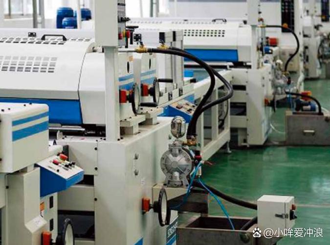 變頻器在工業領域的核心作用 紡織機械、金屬加工與風機水泵的應用